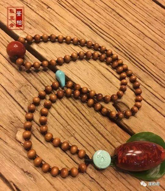 xiongmao体育_雷神山感人一幕:28年军龄上海医生标准军礼回敬30年军龄的老患者(图1) 熊猫体育