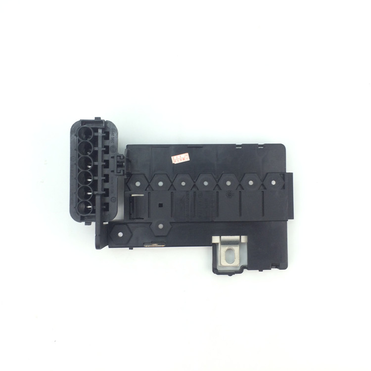 xiongmao体育_雷神山感人一幕:28年军龄上海医生标准军礼回敬30年军龄的老患者(图3) 熊猫体育