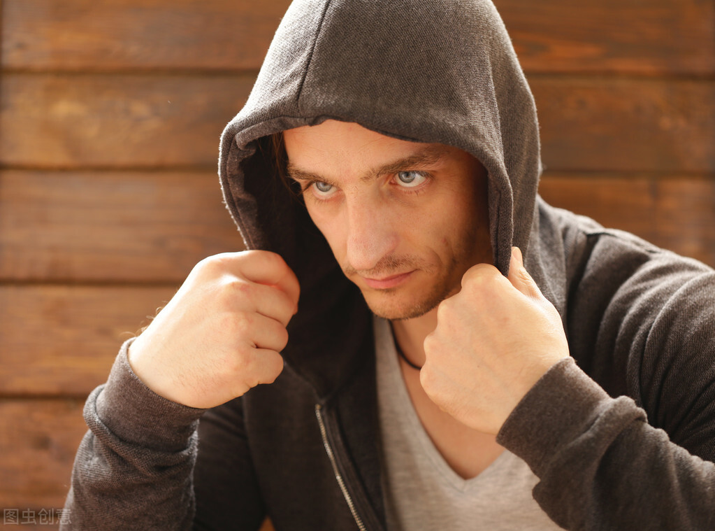 panda sports：
你强大以后 “坏人”就淡出了你的世界(图4)