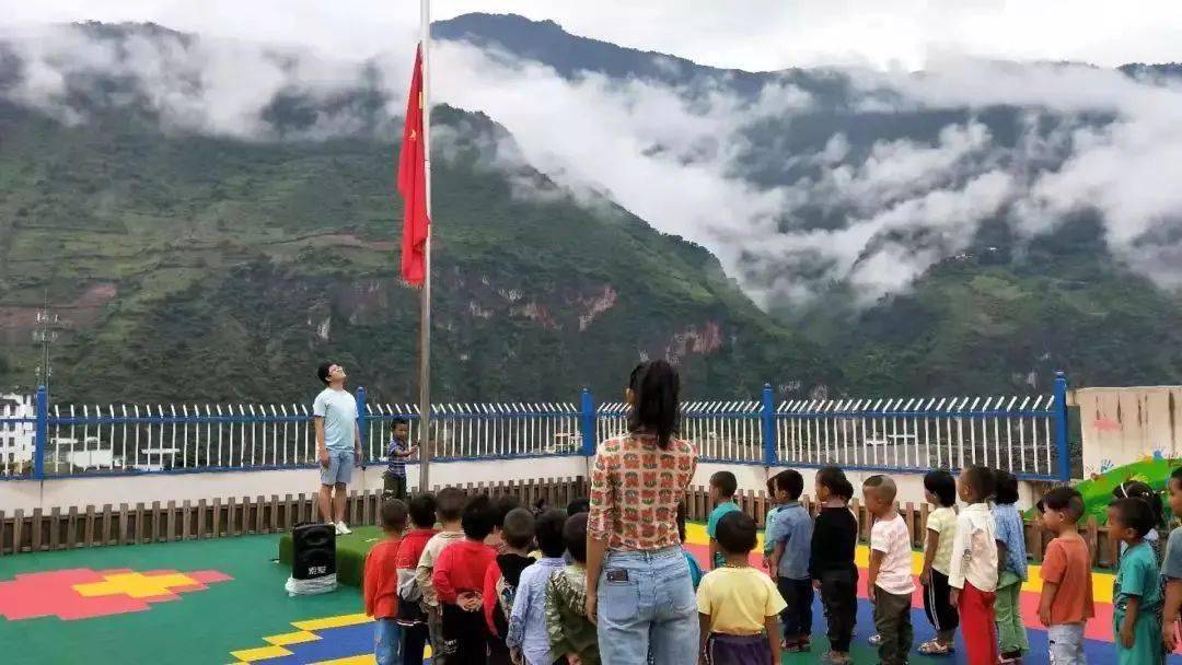 
【公益】精准扶贫的“新湖履历” 专项扶贫社会扶贫行业扶贫多管齐下-熊猫体育(图2)